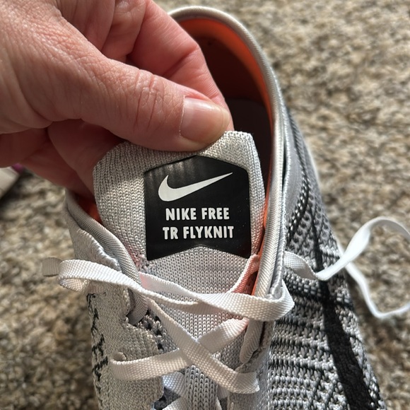 Nike Free TR Flynit Sneakers size 12 - Picture 4 of 5